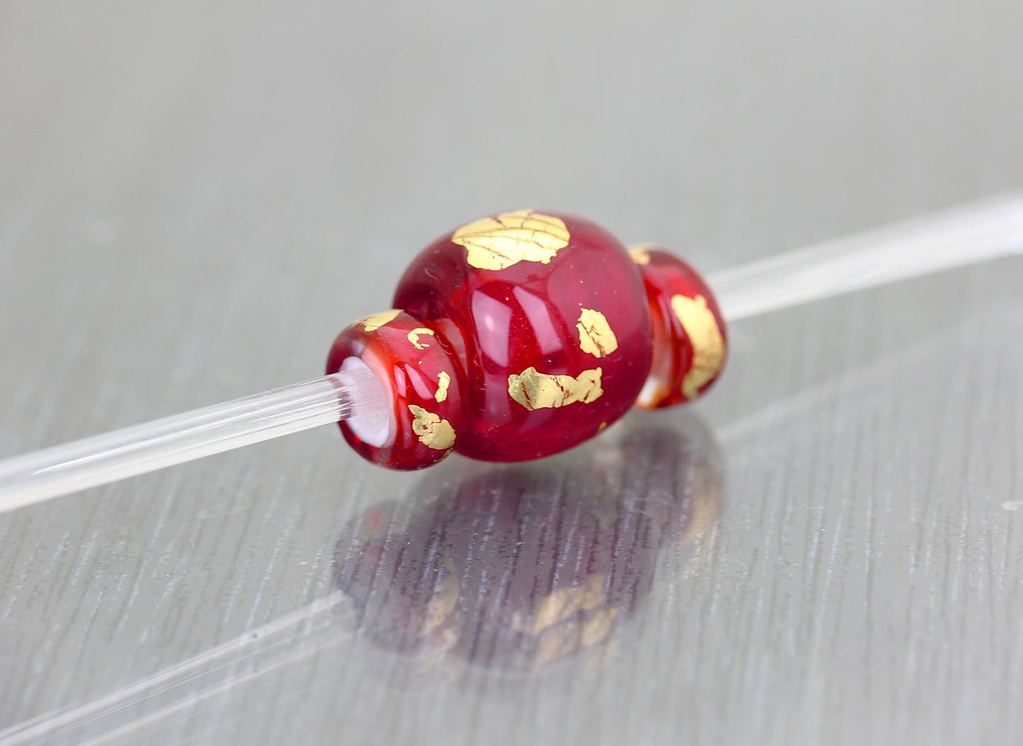 #124006 - Red & gold large hole bead trio