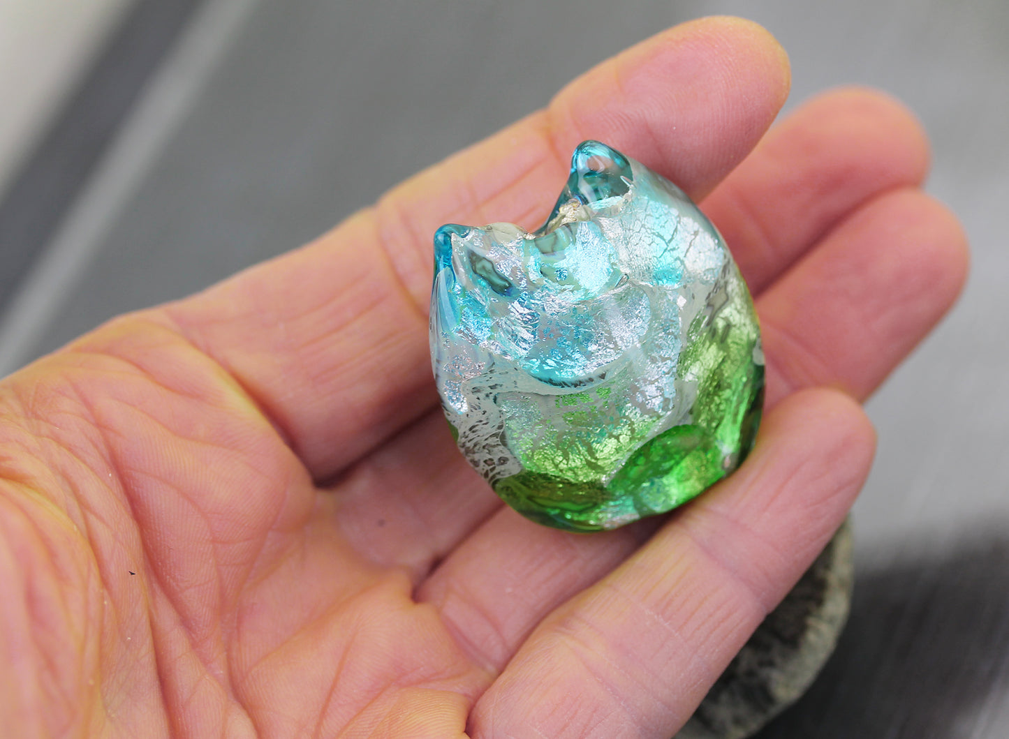 Aqua & green Sea Rocks cat lampwork glass focal Bead #1224016