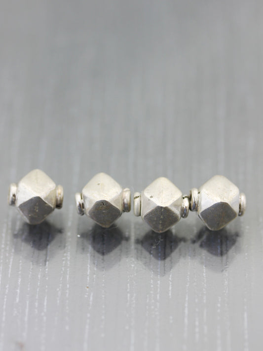 4 perles en argent carrées cubiques, Argent 925 Sterling, Fournitures de bijouterie, Intercalaires argentés, petites perles cubiques