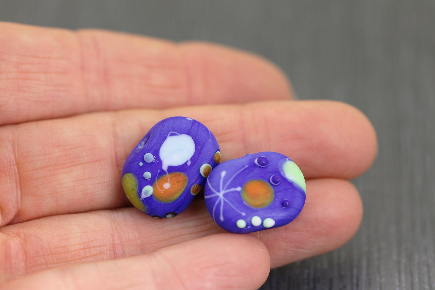 2 Perles en verrre blue cobalt marine Miro. Lot de Perles de verre intercalaires. Artisan lampwork perles d'art Anne Londez SRA OOAK