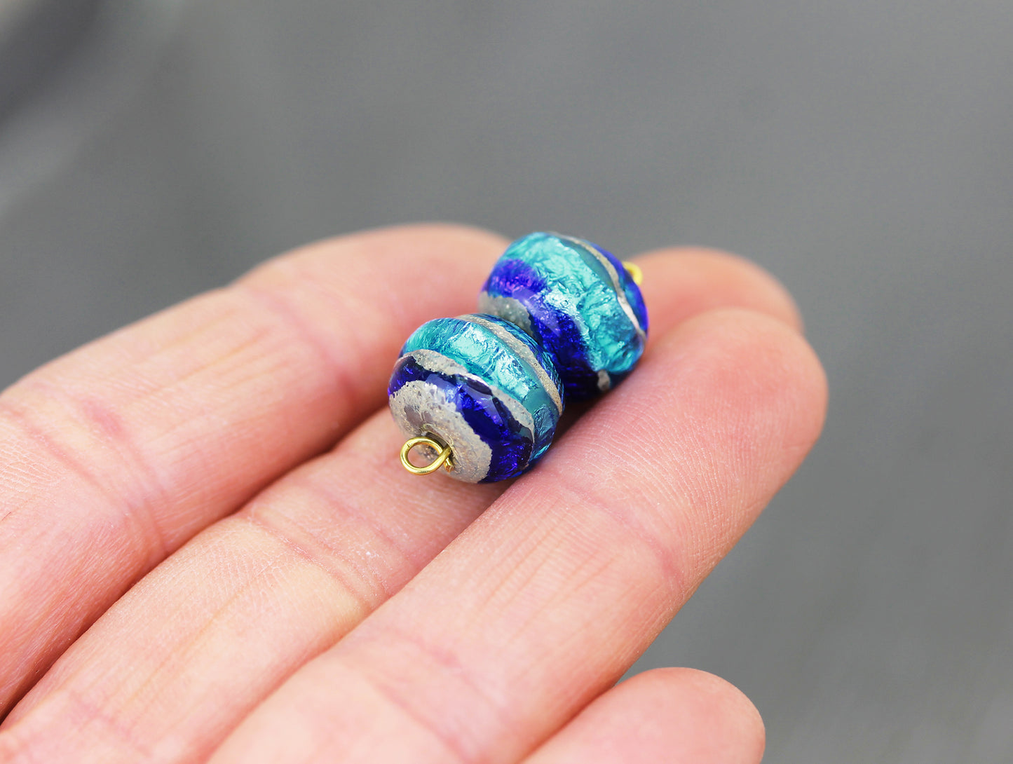 #124029 - Aqua/cobalt ombré Sea Rocks bead pair