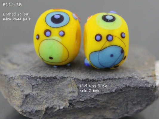 MTO Etched Yellow Miro Bead Pair #224030