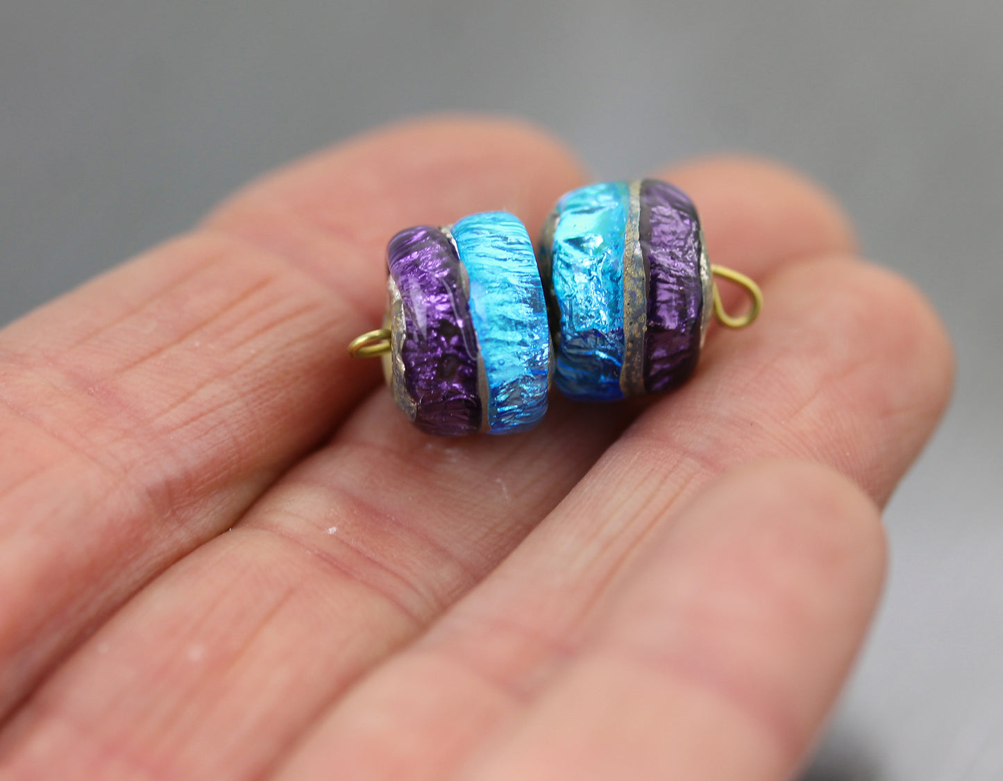 2 Perles en verre Bleu turquoise / violet Sea Rocks #224120