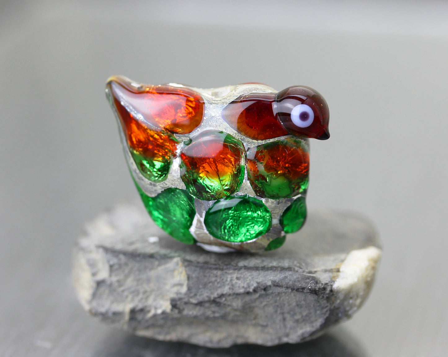 Bird Focal Bead Fiery orange & green #0924050