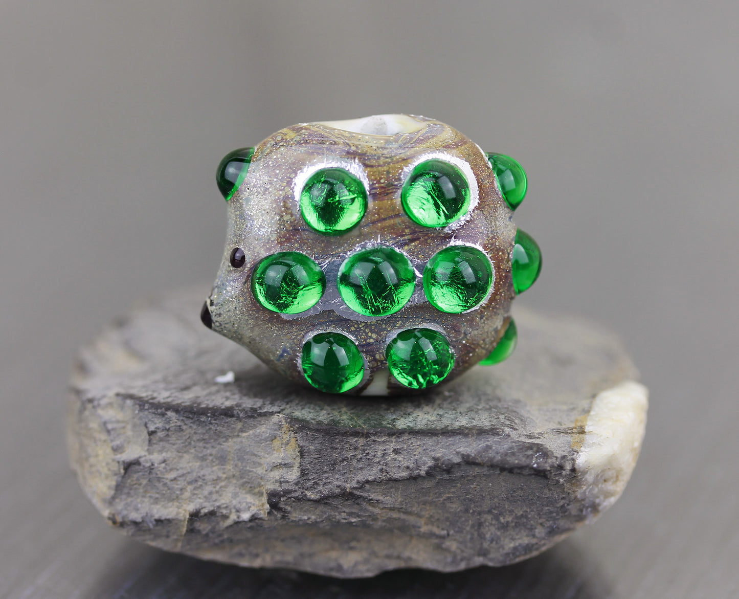 Emerald green Sea Rocks  hedgehog Bead #0924122