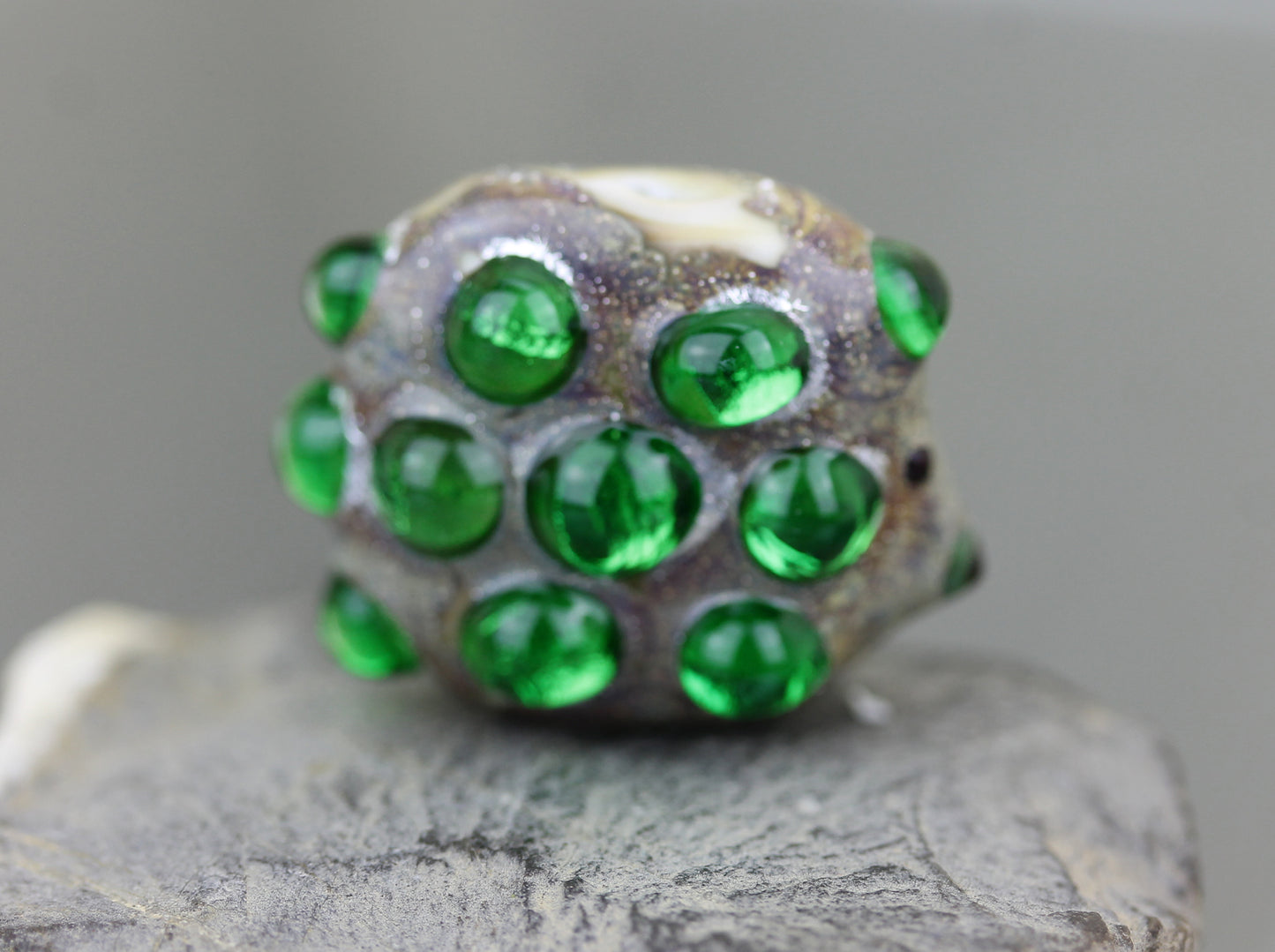 Emerald green Sea Rocks  hedgehog Bead #0924122