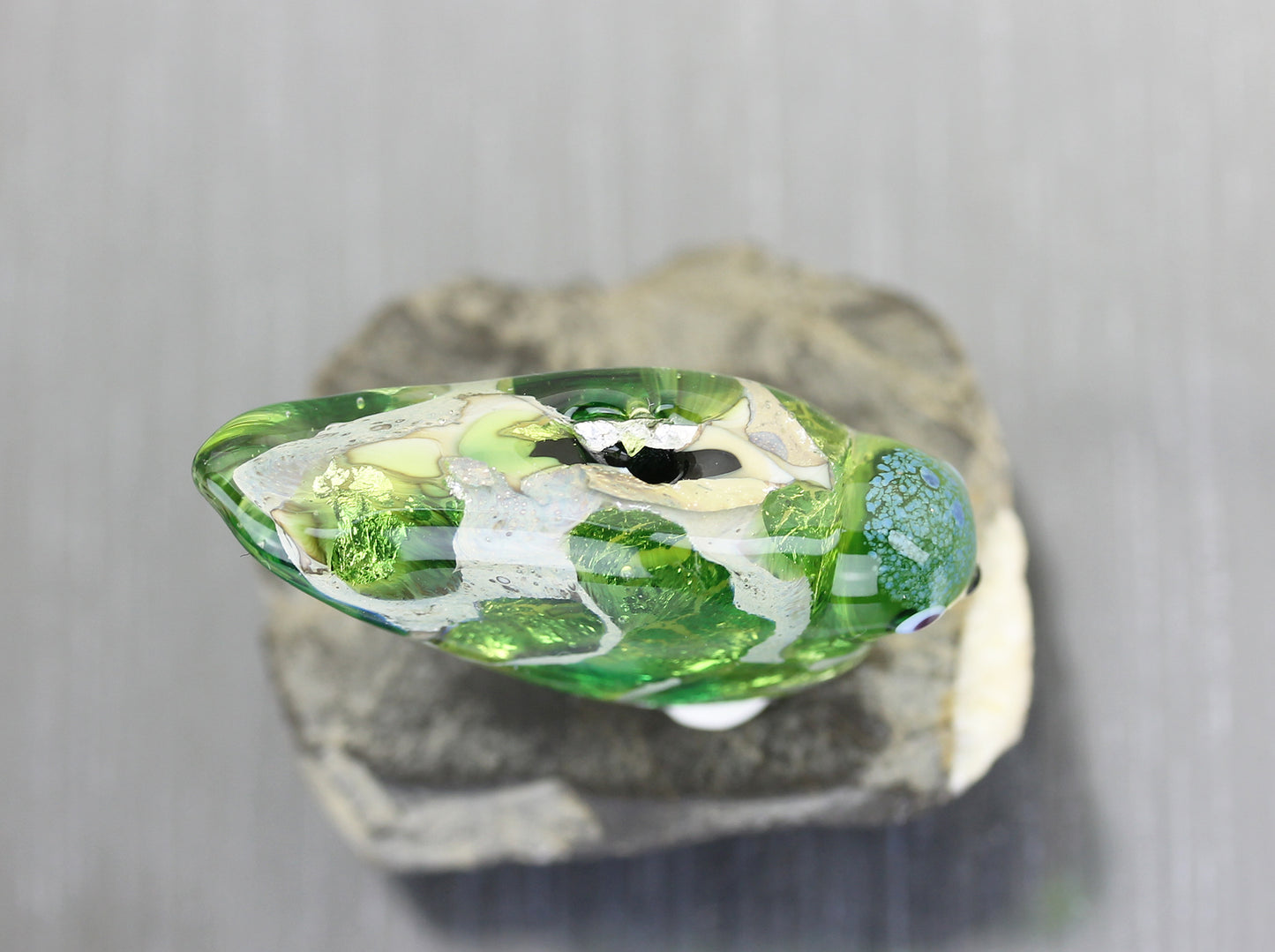 Perle oiseau Sea Rocks vert pomme #1224736