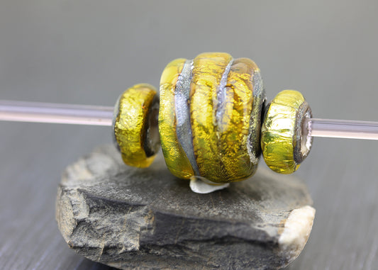 Trio de perles gros trou jaune Sea Rocks