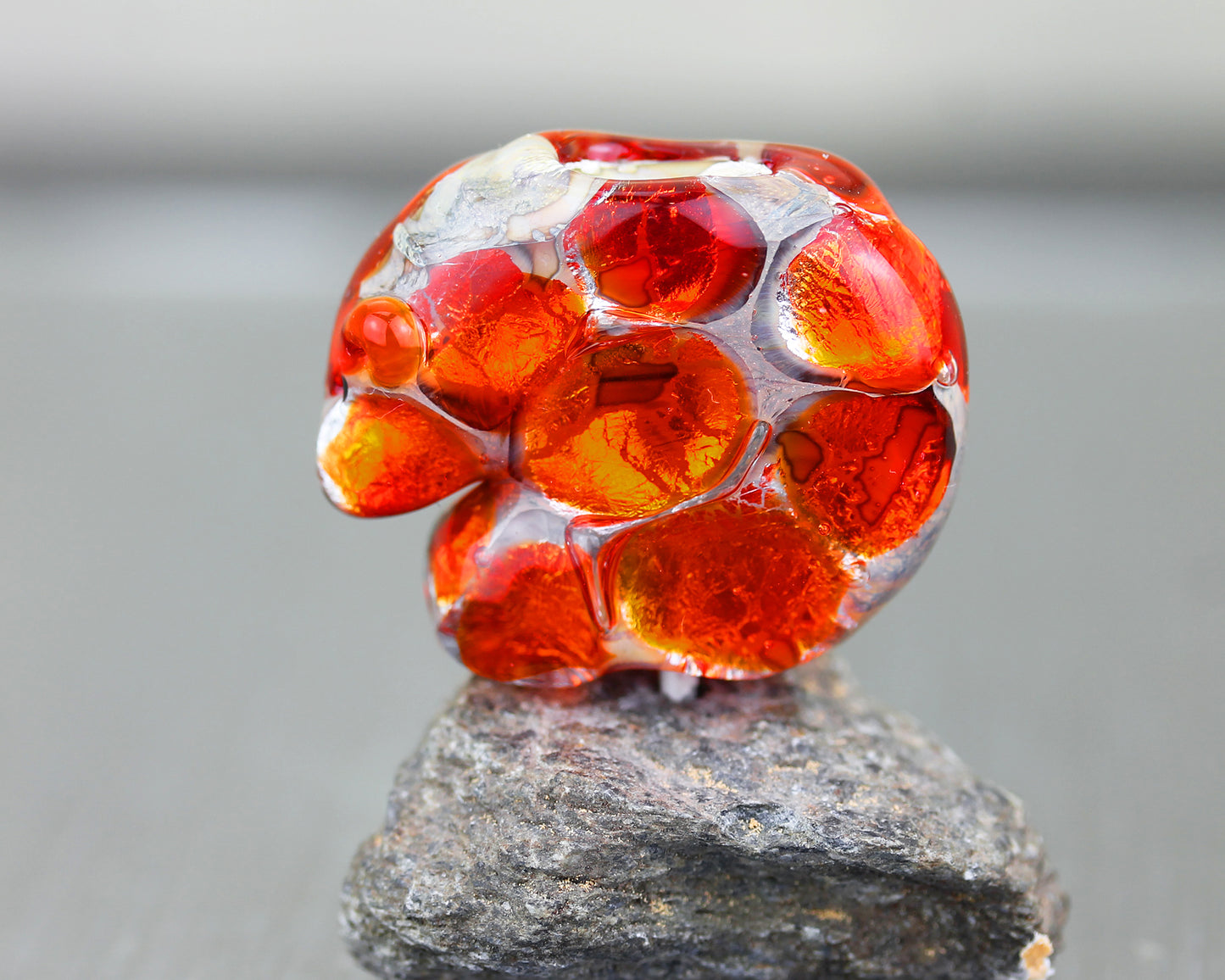 Fiery red Sea Rocks Polar Bear Glass Bead #2512233