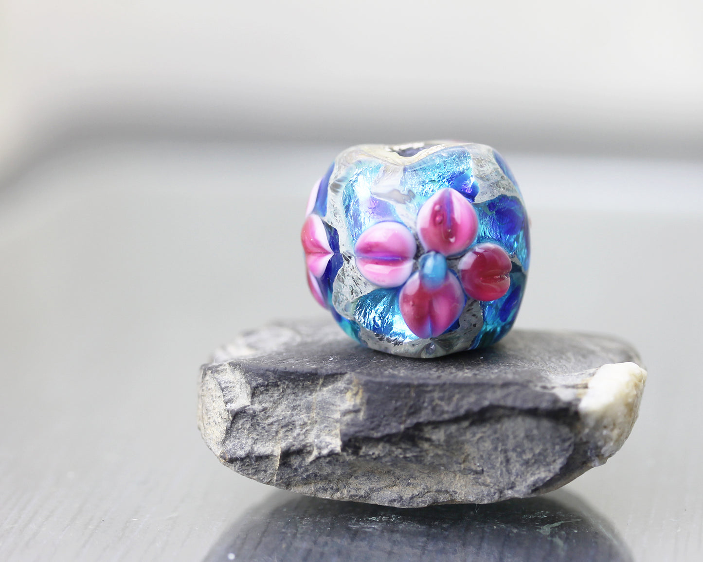 Perle florale à gros trou Sea Rocks turquoise & bleu ciel florale #2606625