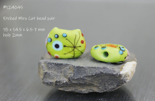 #124045 - Apple green Miro cat pair