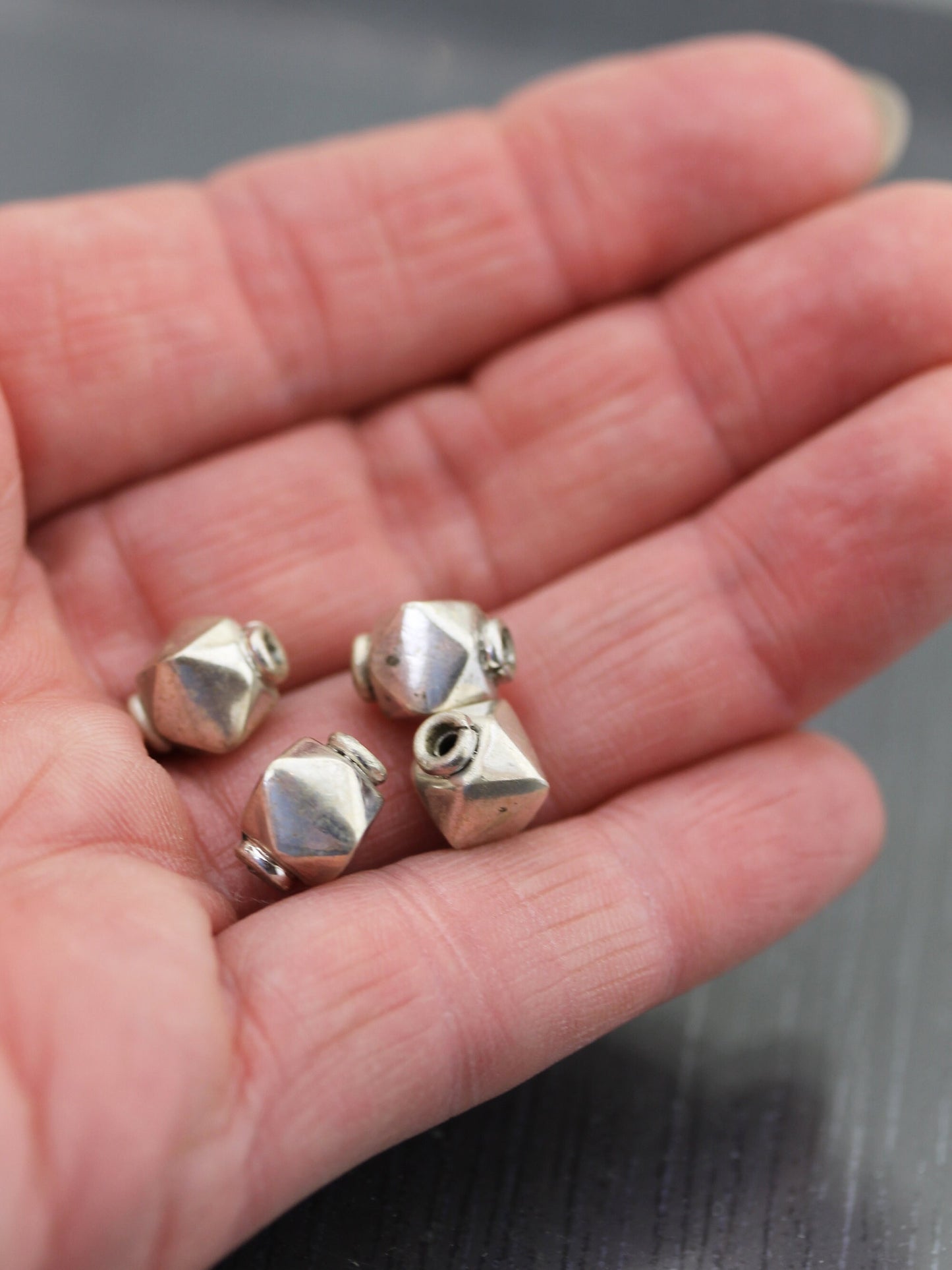 4 perles en argent carrées cubiques, Argent 925 Sterling, Fournitures de bijouterie, Intercalaires argentés, petites perles cubiques