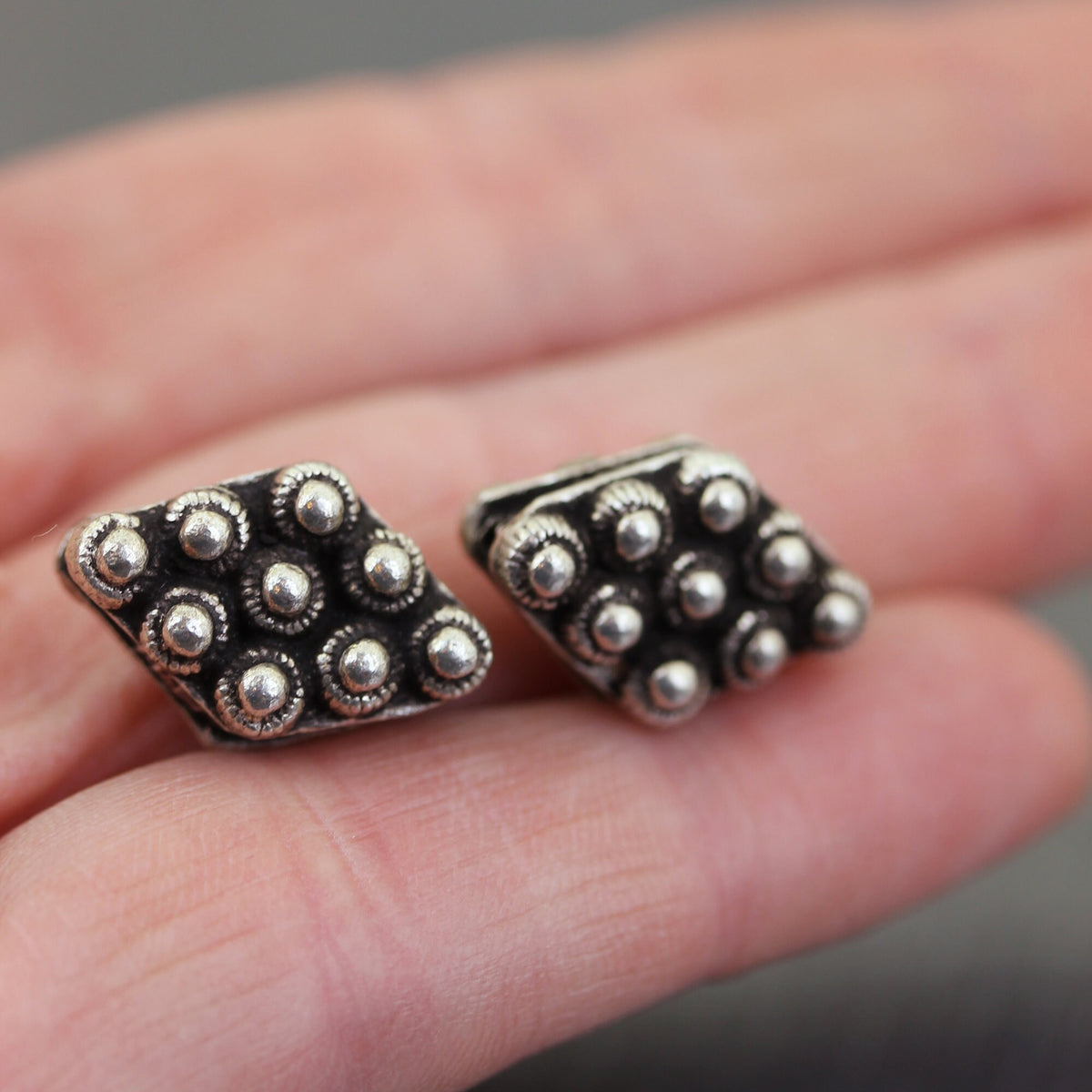 4 perles en argent rondes avec points lourdes en Argent 925 Sterling à pois. Fournitures de bijouterie, Intercalaires argentés,