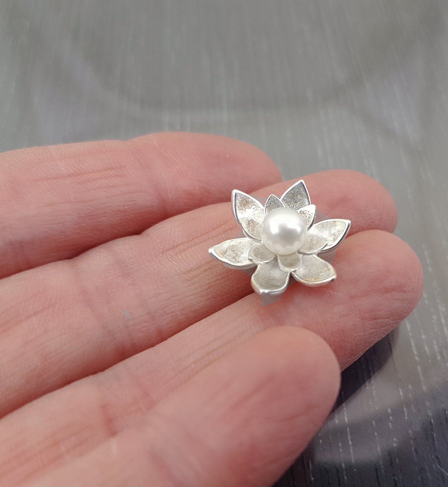 18mm Fleur de Lotus à vis en Argent 925 brossé Ring Ding avec perle pour bijoux interchangeables, bague ou pendentif à visser