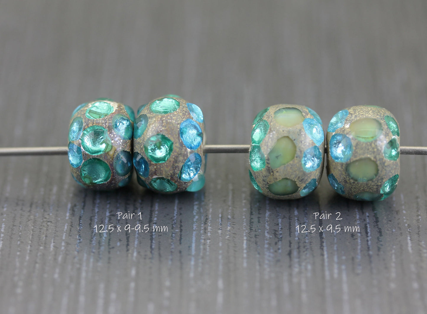 2 Paires de perles rondes bleu-vert. Duo de perles pour boucles d'oreilles. Perles grises et turquoises. Perle en verre Dés Anne Londez SRA